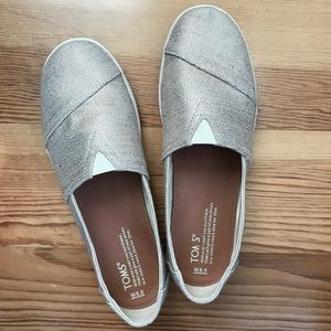 Toms slip on sneakers